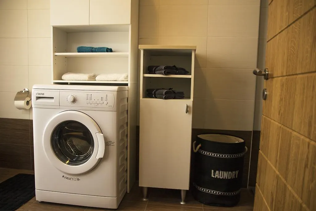 Seabreeze Apartment In Gzira Malta