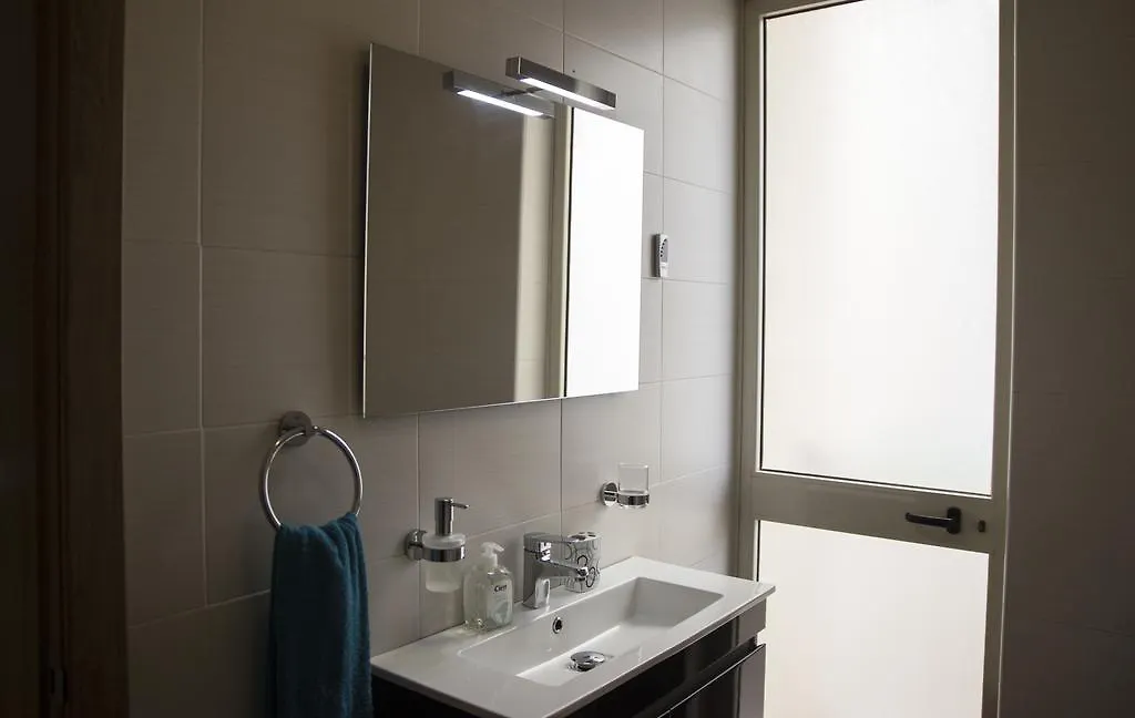 Seabreeze Apartment In Gzira Malta 0*,
